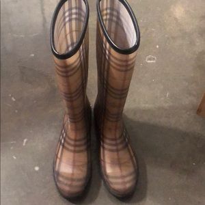 Authentic Burberry rain boots